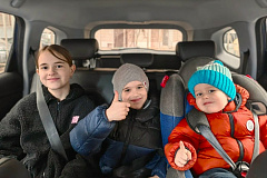 Когда родители – не пример: опасные привычки, которые дети копируют на дороге