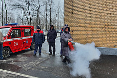 Пожарные провели мастер-класс по пожарной безопасности и эвакуации